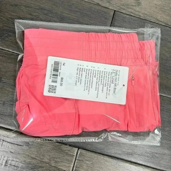 Lululemon NWT Hotty Hot High-Rise Short 2.5" Sakura Pink - Picture 9 of 9